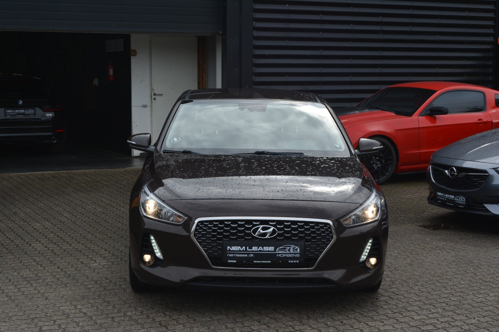 Brun Hyundai i30 fra 2017