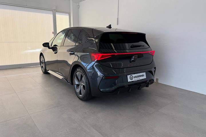 Grå Cupra Born fra 2023