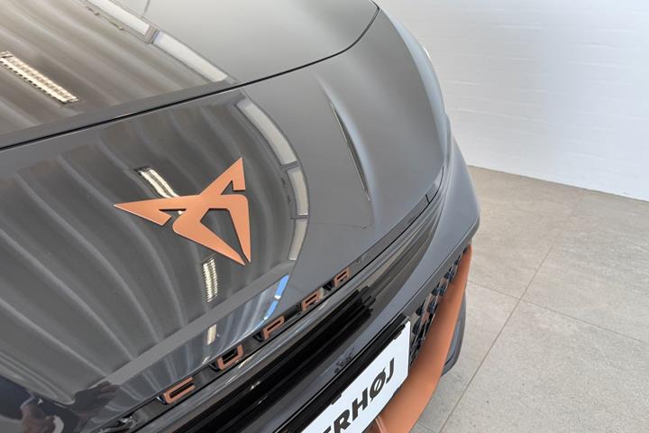 Grå Cupra Born fra 2023