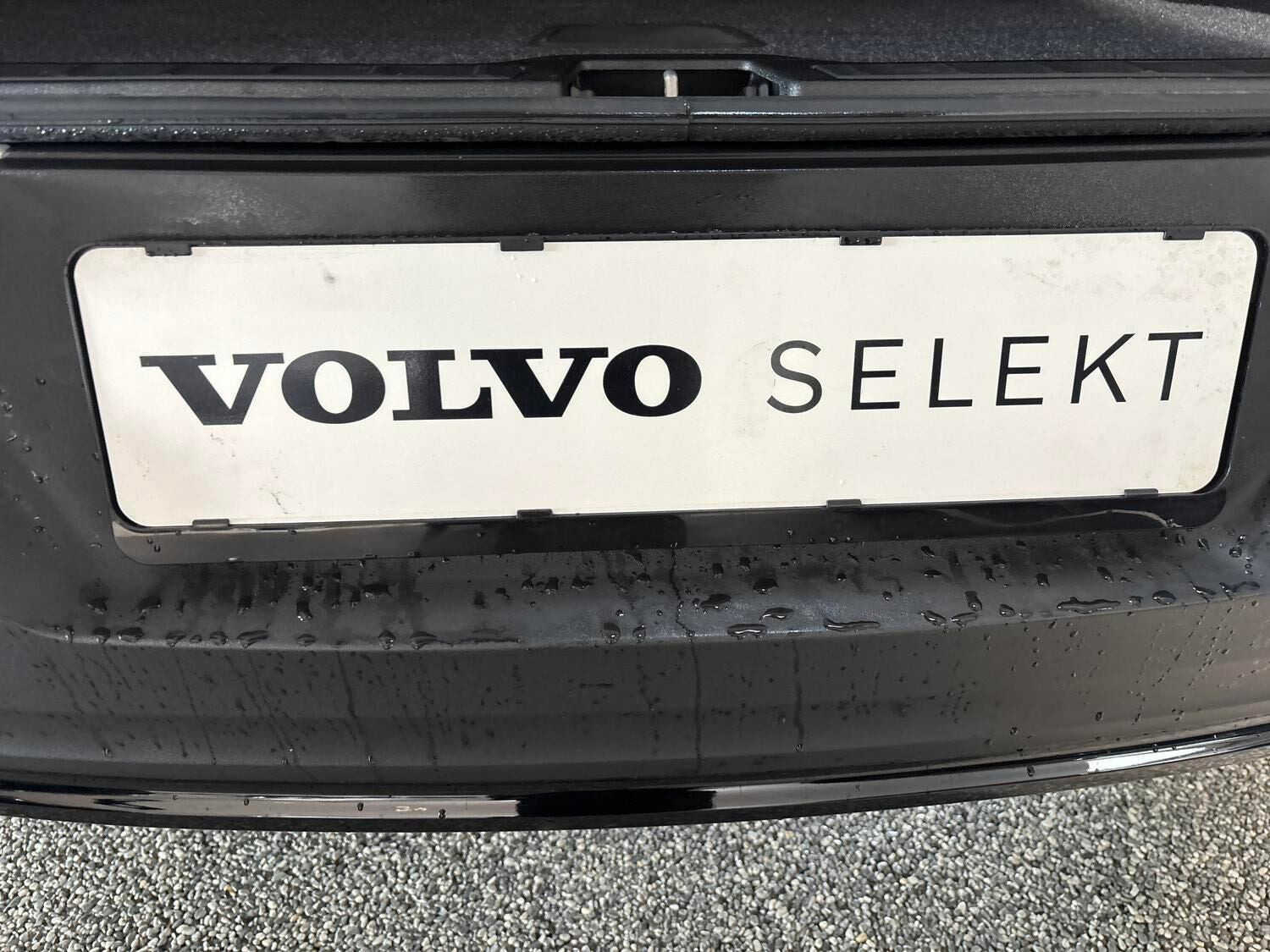 Hvid Volvo XC40 fra 2024
