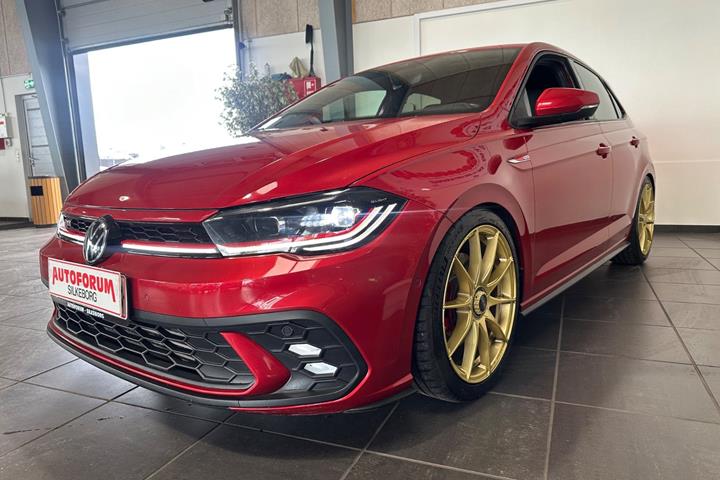 Rød VW Polo fra 2022