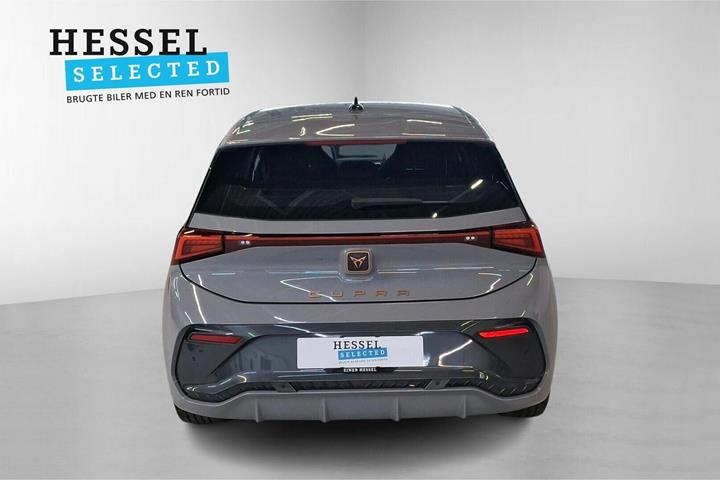 Grå Cupra Born fra 2023