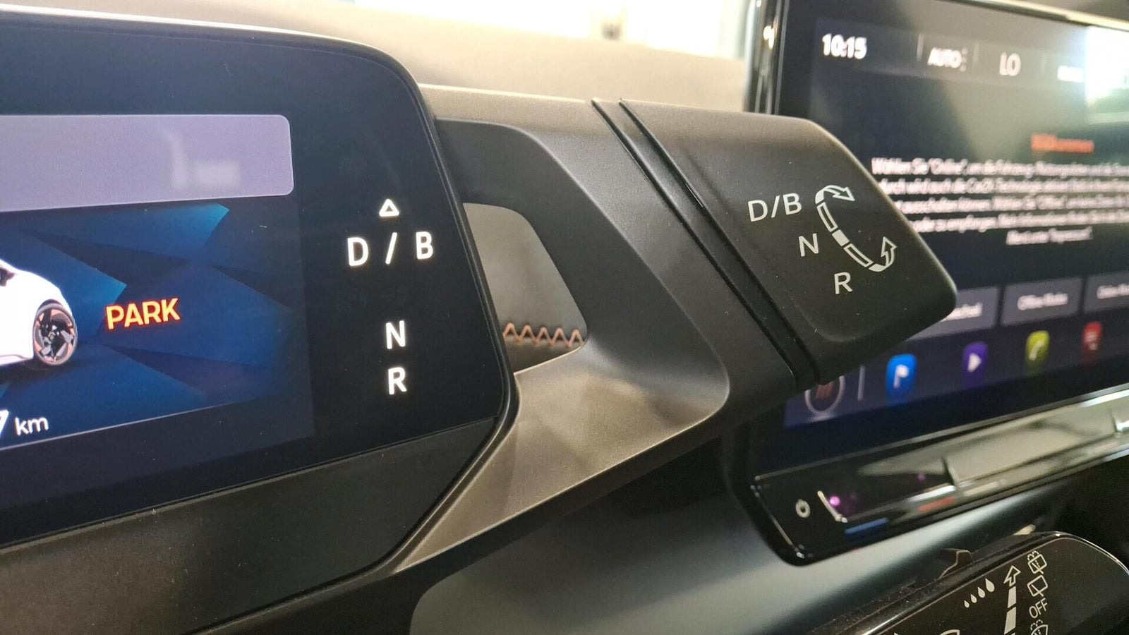 Grå Cupra Born fra 2023