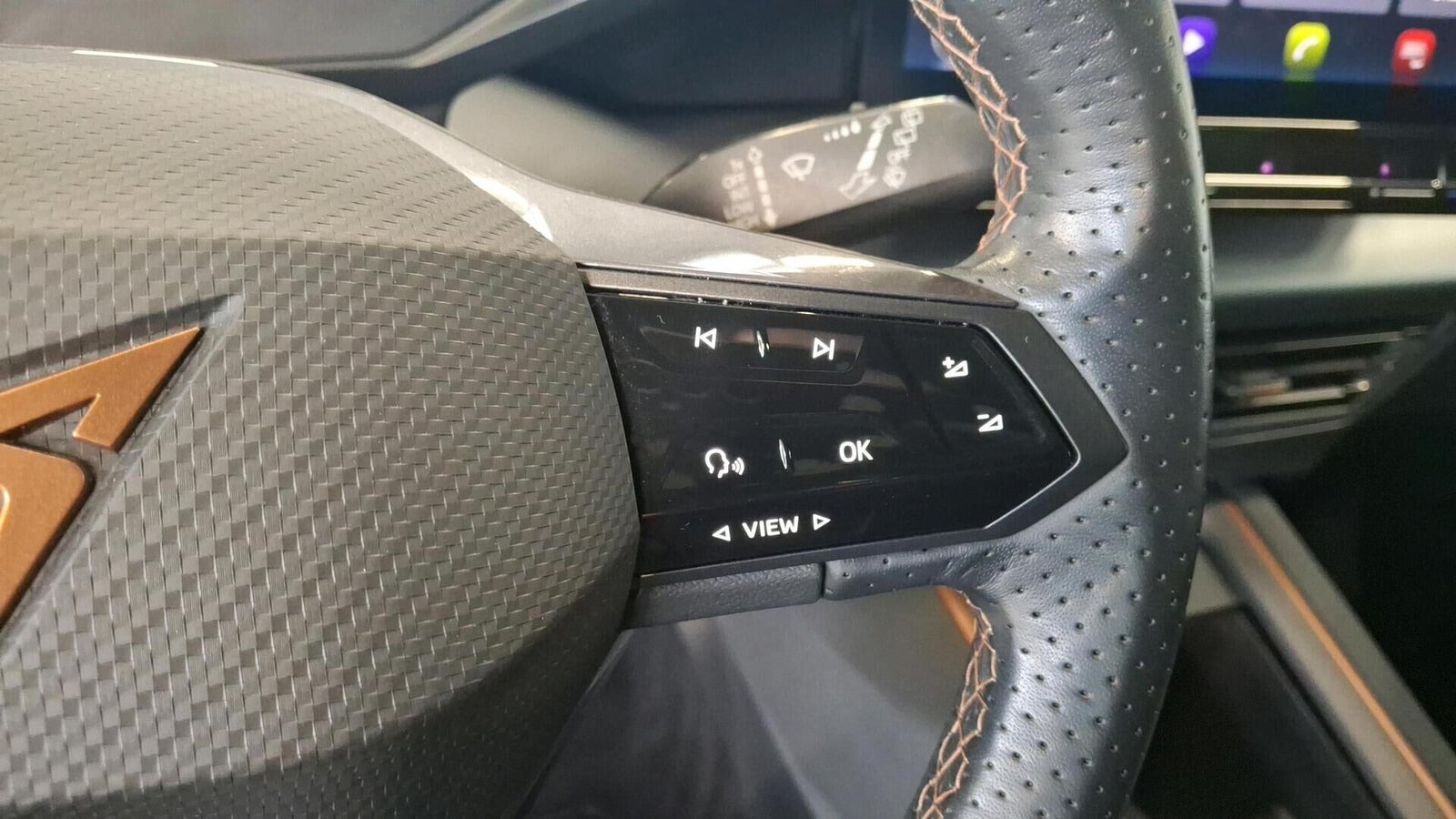 Grå Cupra Born fra 2023