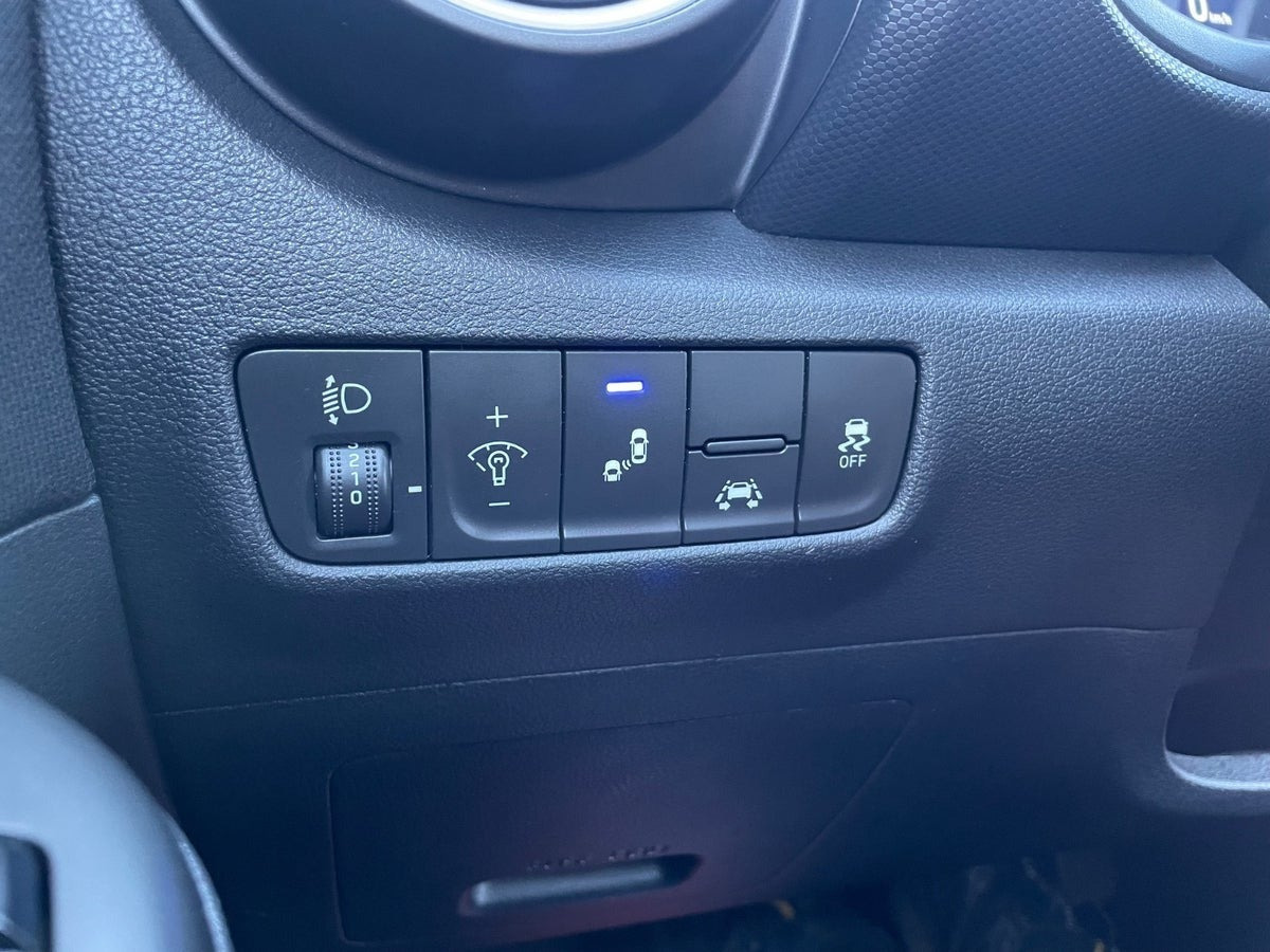 Hvid Hyundai Kona fra 2020