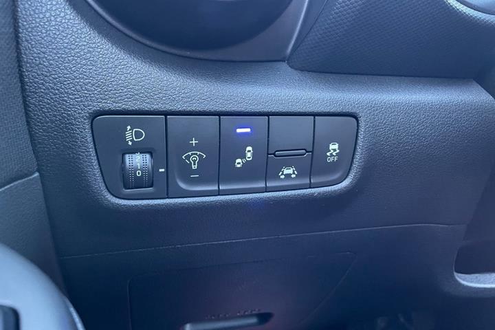 Hvid Hyundai Kona fra 2020