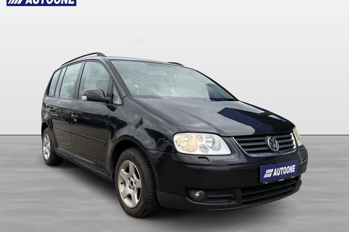 Sort VW Touran fra 2004
