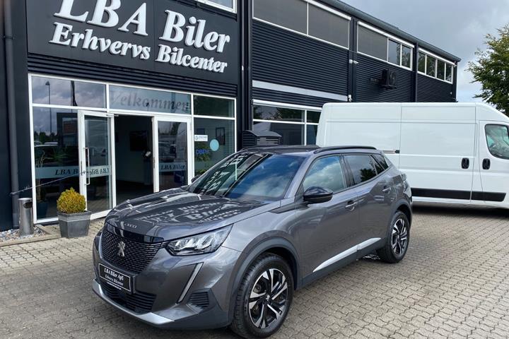 Sort Peugeot 2008 fra 2023
