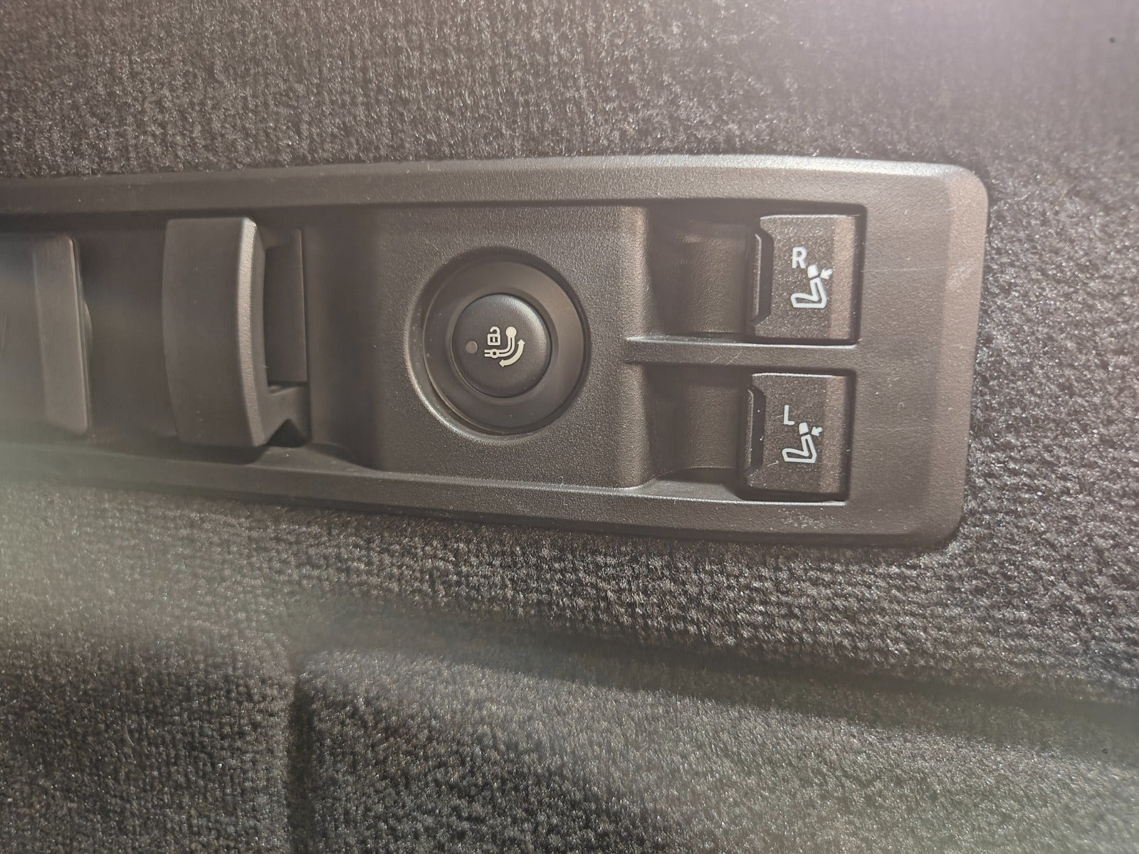 Sort BMW iX fra 2023
