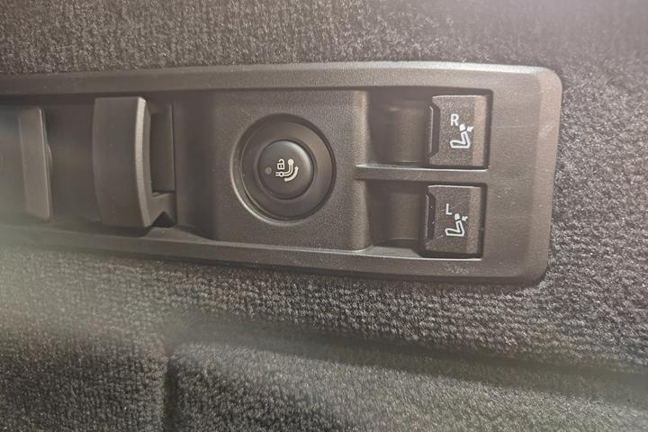 Sort BMW iX fra 2023