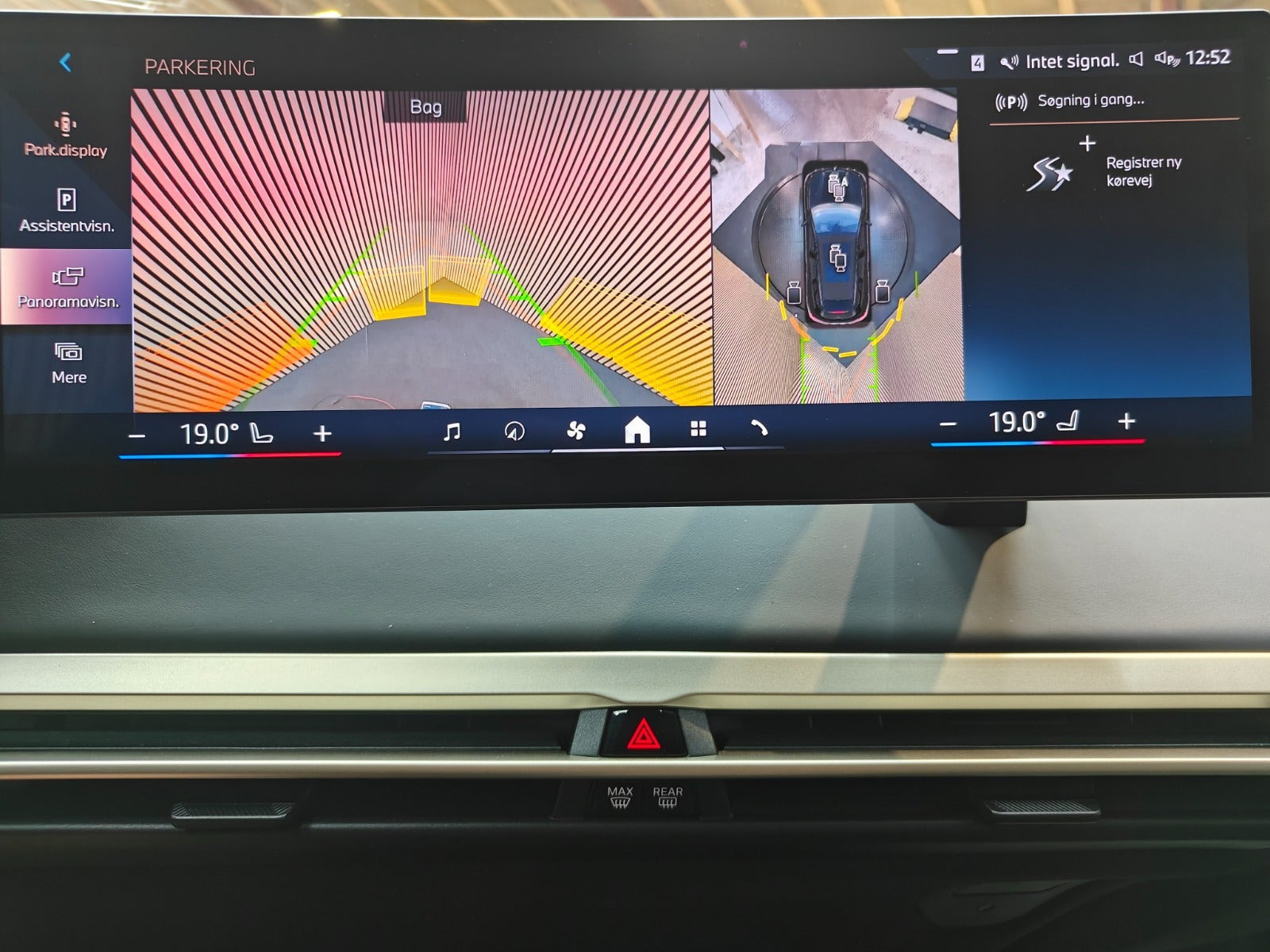 Sort BMW iX fra 2023