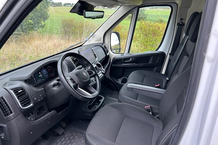 Hvid Citroën ë-Jumper 35H fra 2024