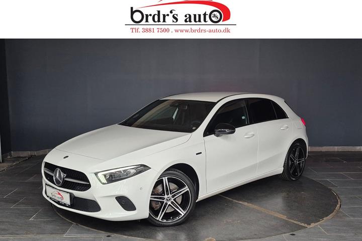 Hvid Mercedes A250 e fra 2020