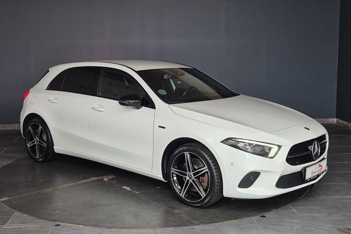 Hvid Mercedes A250 e fra 2020