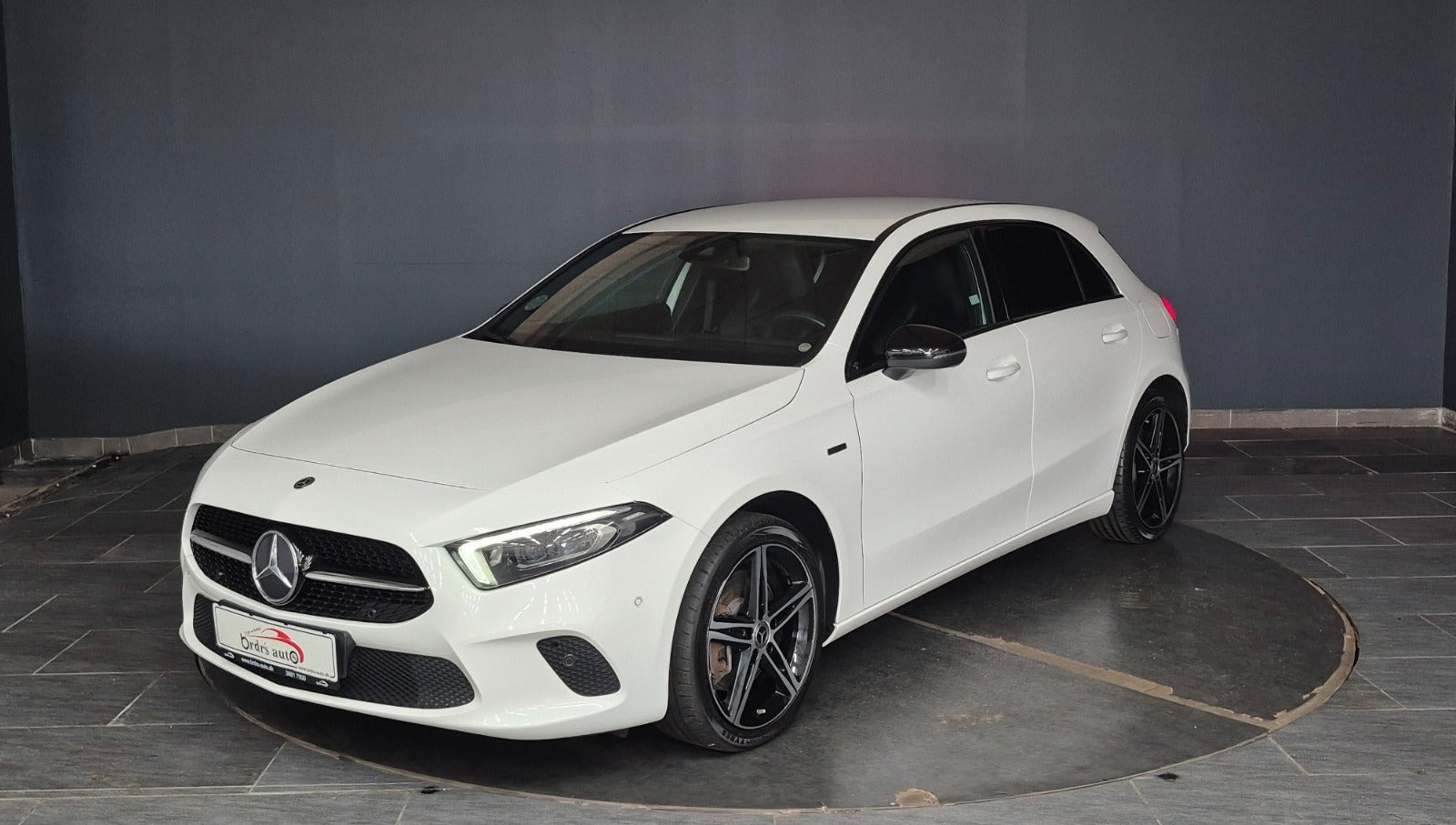 Hvid Mercedes A250 e fra 2020