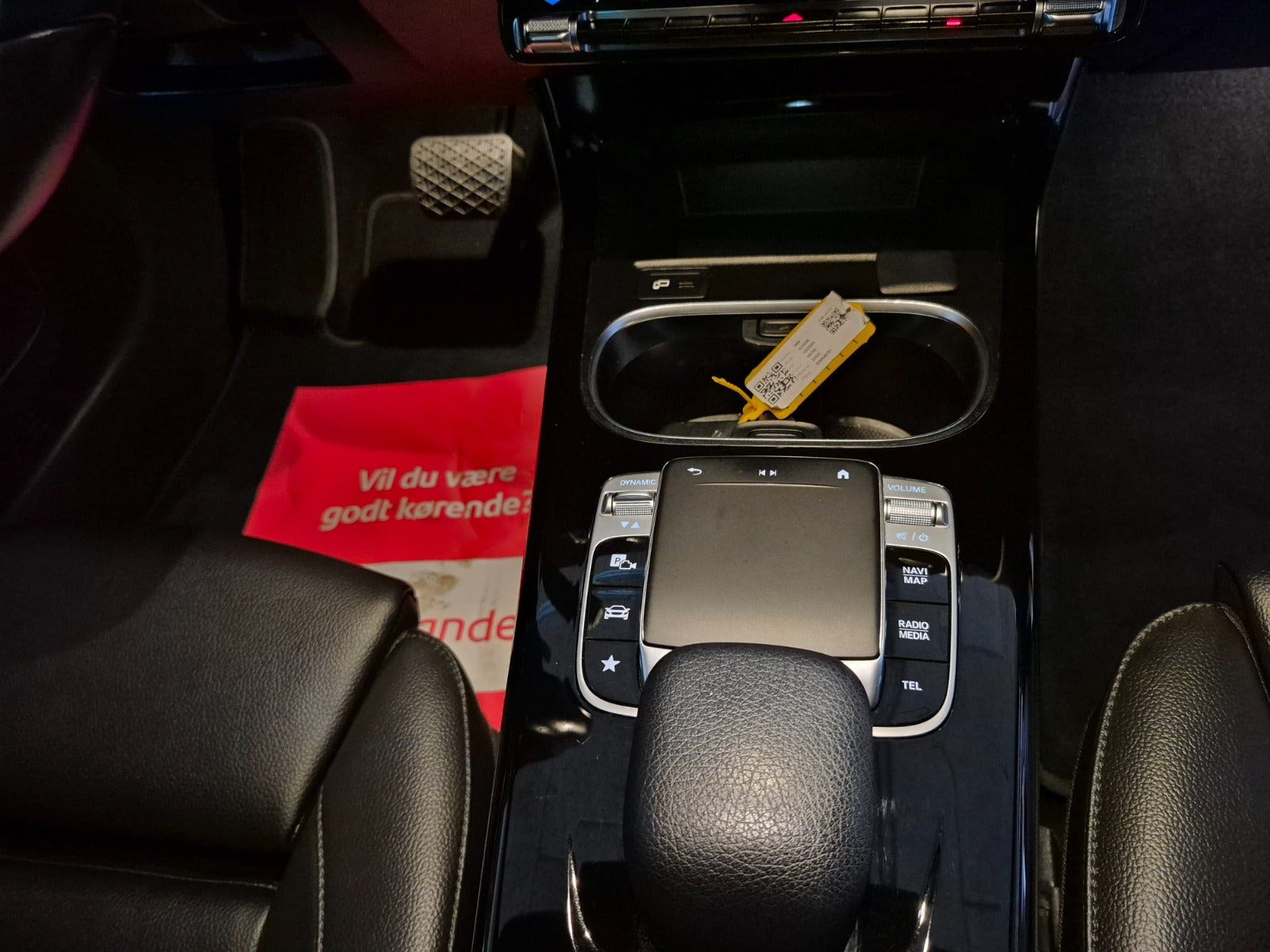 Hvid Mercedes A250 e fra 2020