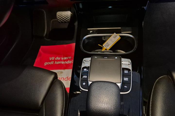 Hvid Mercedes A250 e fra 2020