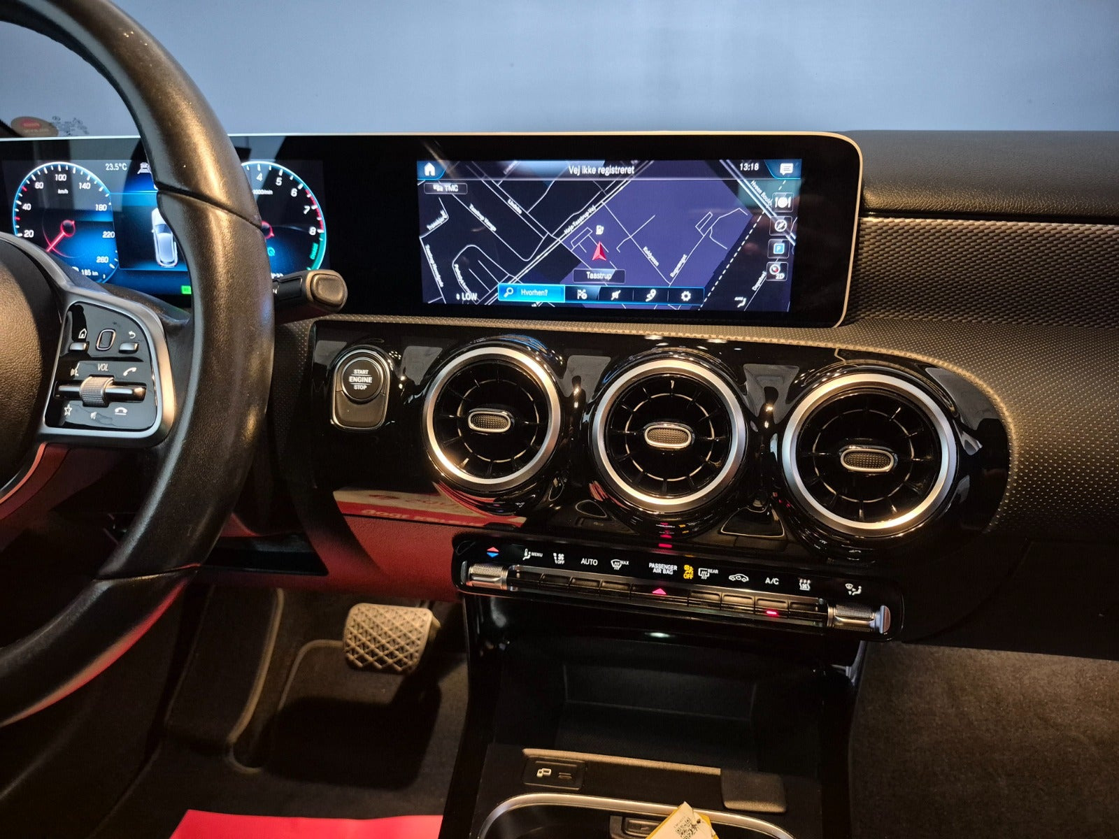 Hvid Mercedes A250 e fra 2020