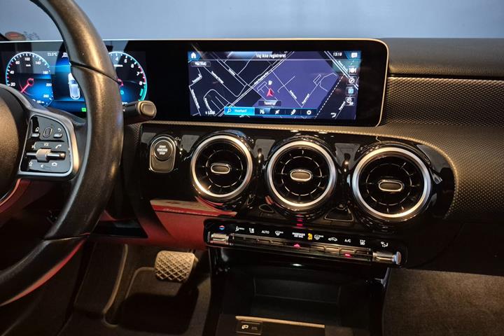 Hvid Mercedes A250 e fra 2020