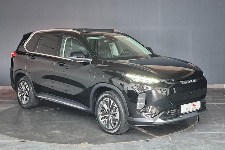 Sort Maxus Euniq6 fra 2024