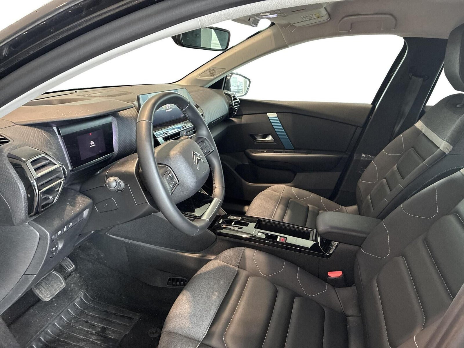Sort Citroën ë-C4 X fra 2023