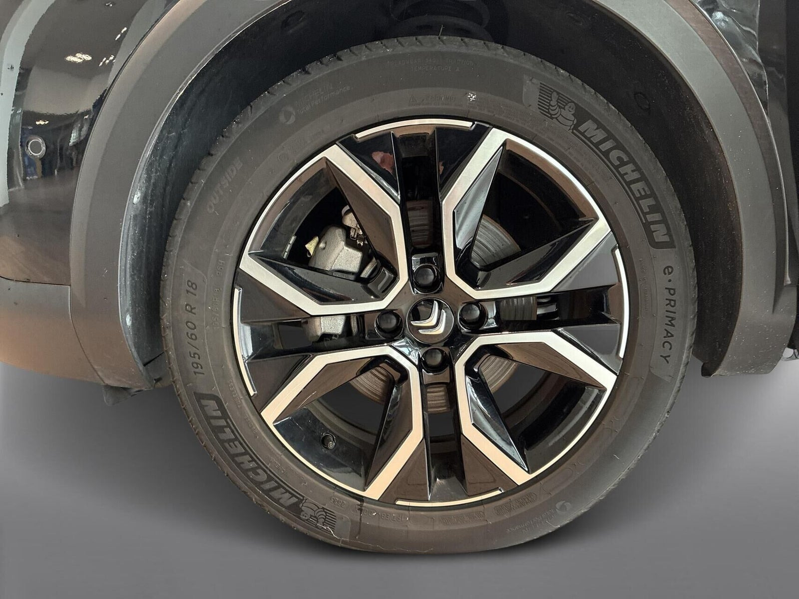 Sort Citroën ë-C4 X fra 2023