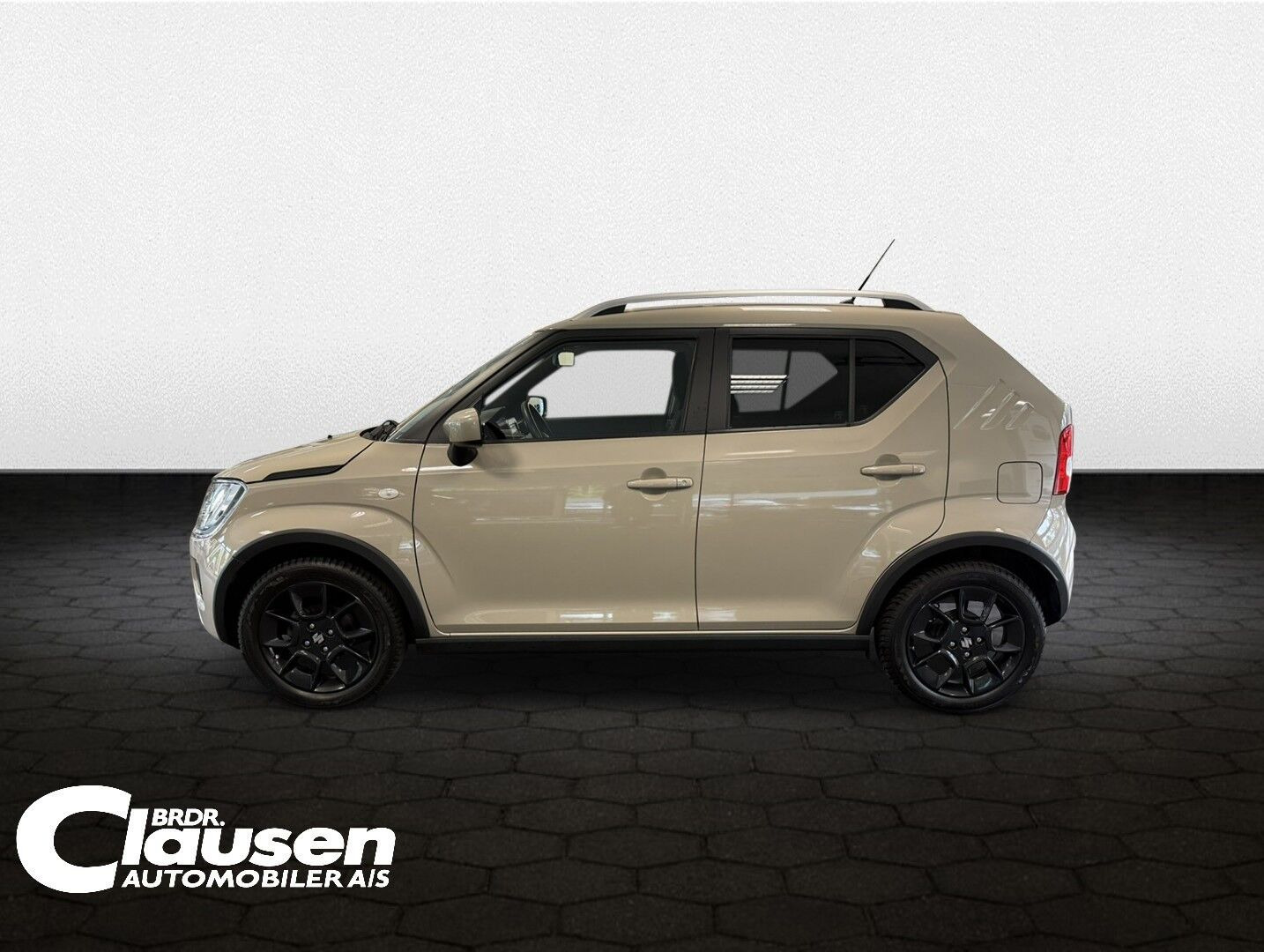 Beige Suzuki Ignis fra 2023