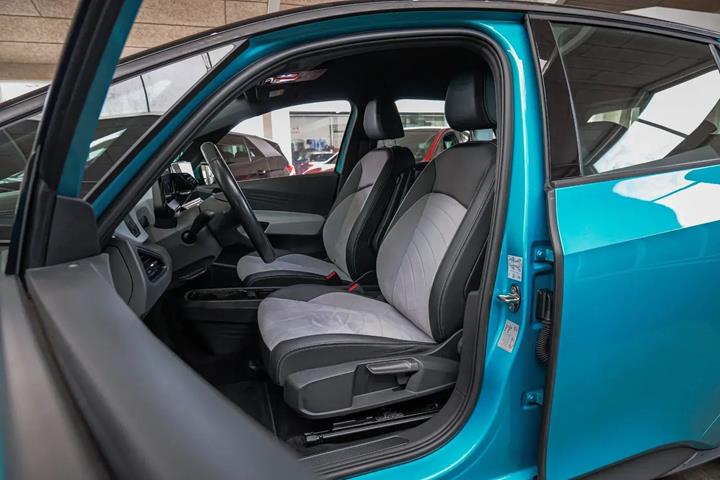Turquoise VW ID.3 fra 2022