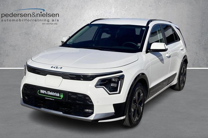 Hvid Kia Niro EV fra 2023