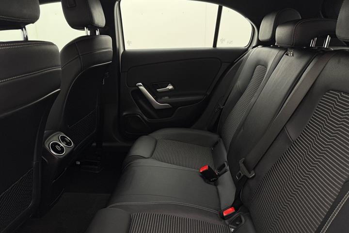 Hvid Mercedes A200 fra 2020