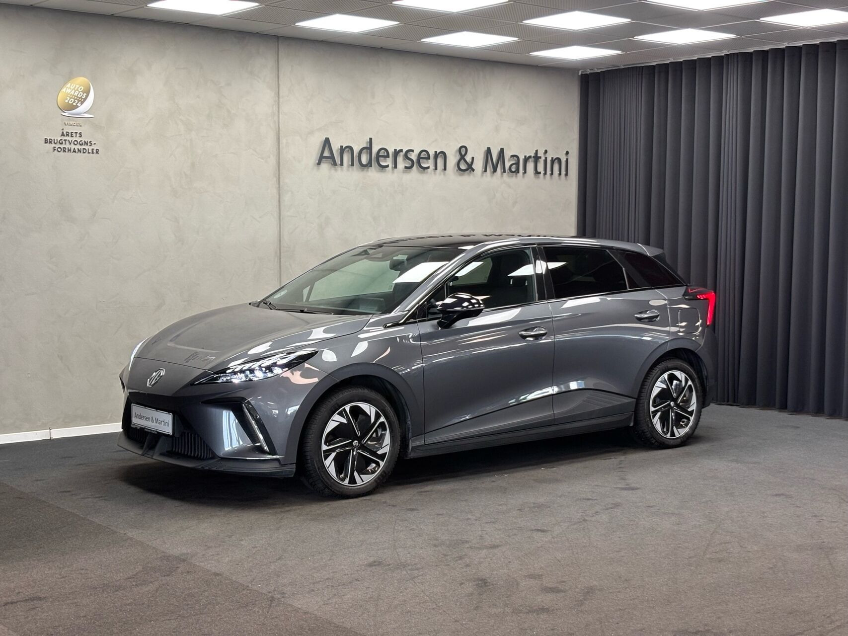 Grå MG MG4 Electric fra 2023