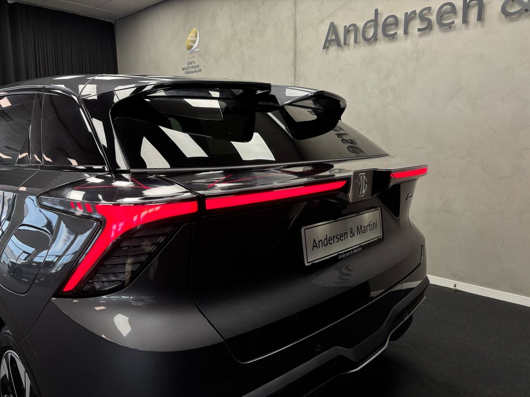 Grå MG MG4 Electric fra 2023