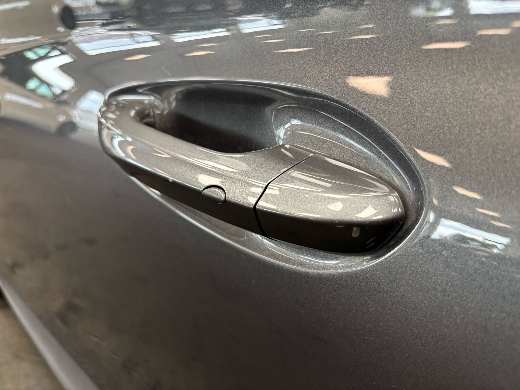 Grå MG MG4 Electric fra 2023