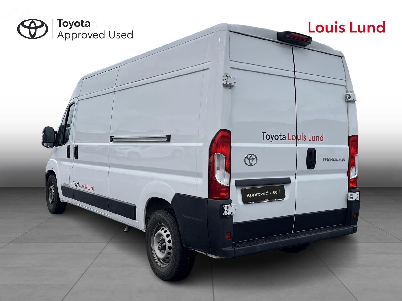 Hvid Toyota Proace Max fra 2026