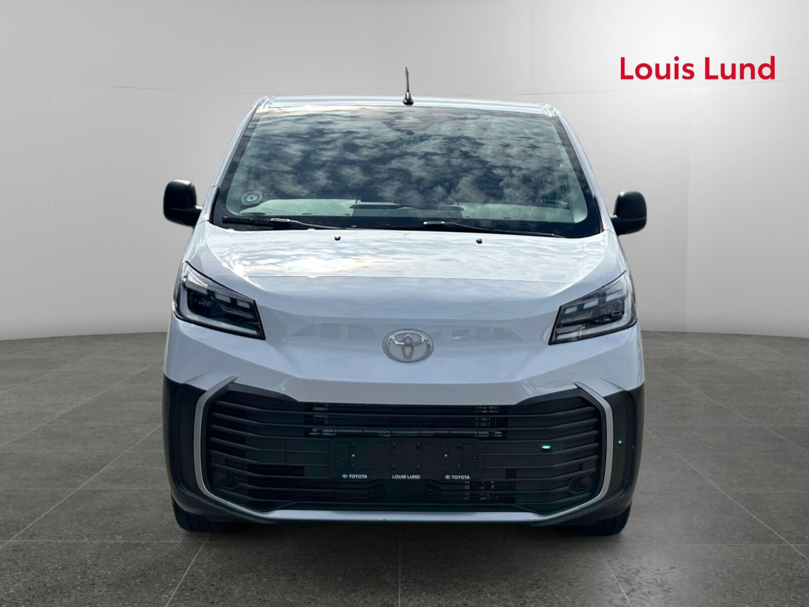 Hvid Toyota ProAce fra 2026