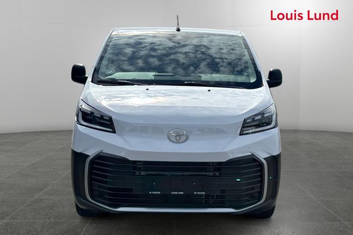 Hvid Toyota ProAce fra 2026