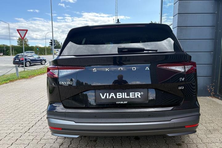 Sort Skoda Enyaq iV fra 2022