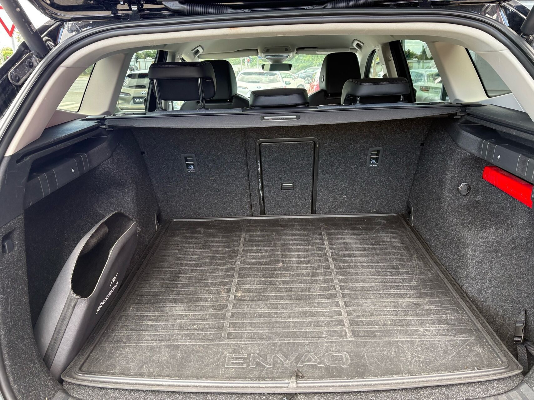 Sort Skoda Enyaq iV fra 2022