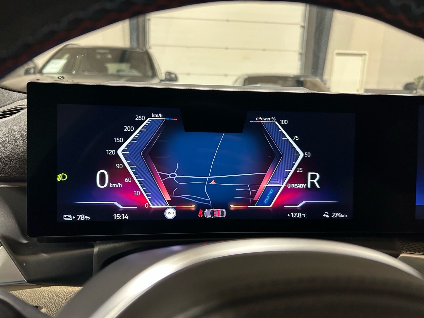 Blå BMW i4 fra 2023