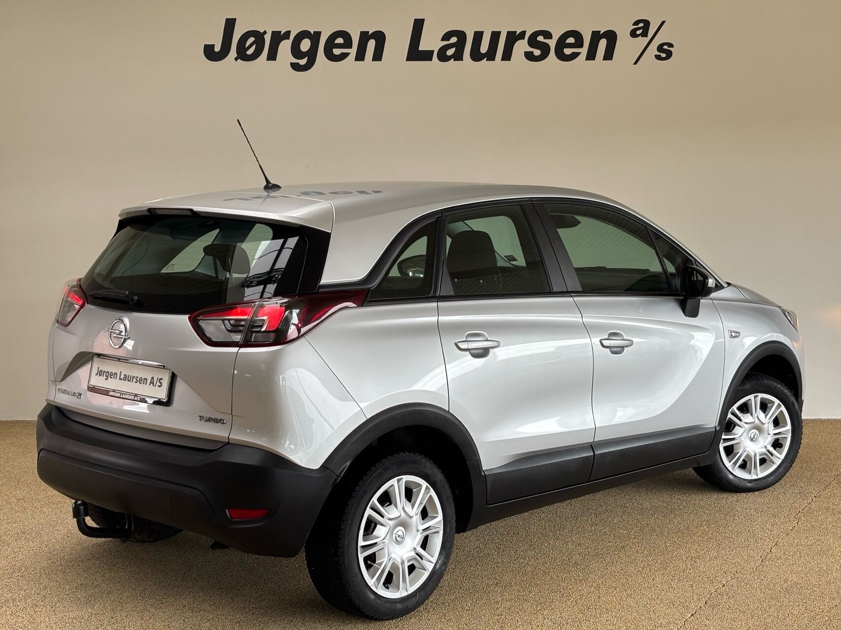Sølv Opel Crossland X fra 2018