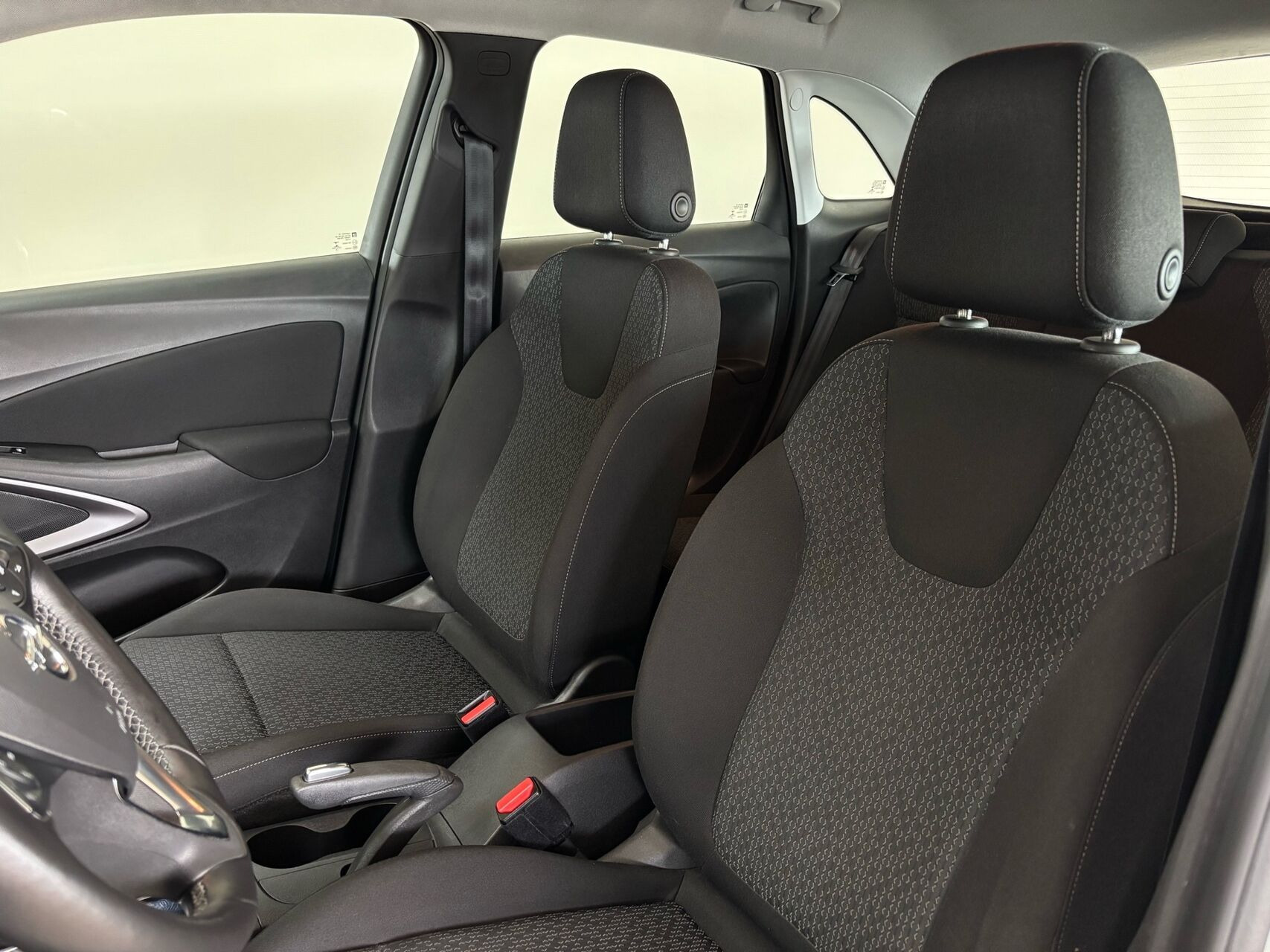Sølv Opel Crossland X fra 2018