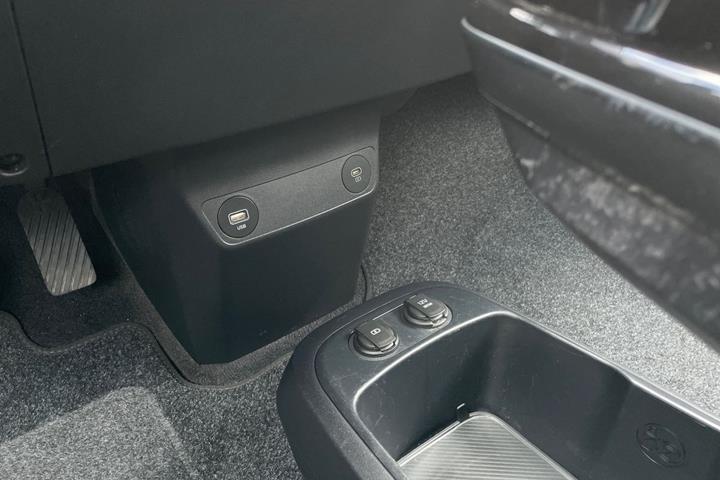 Hvid Kia EV6 fra 2023