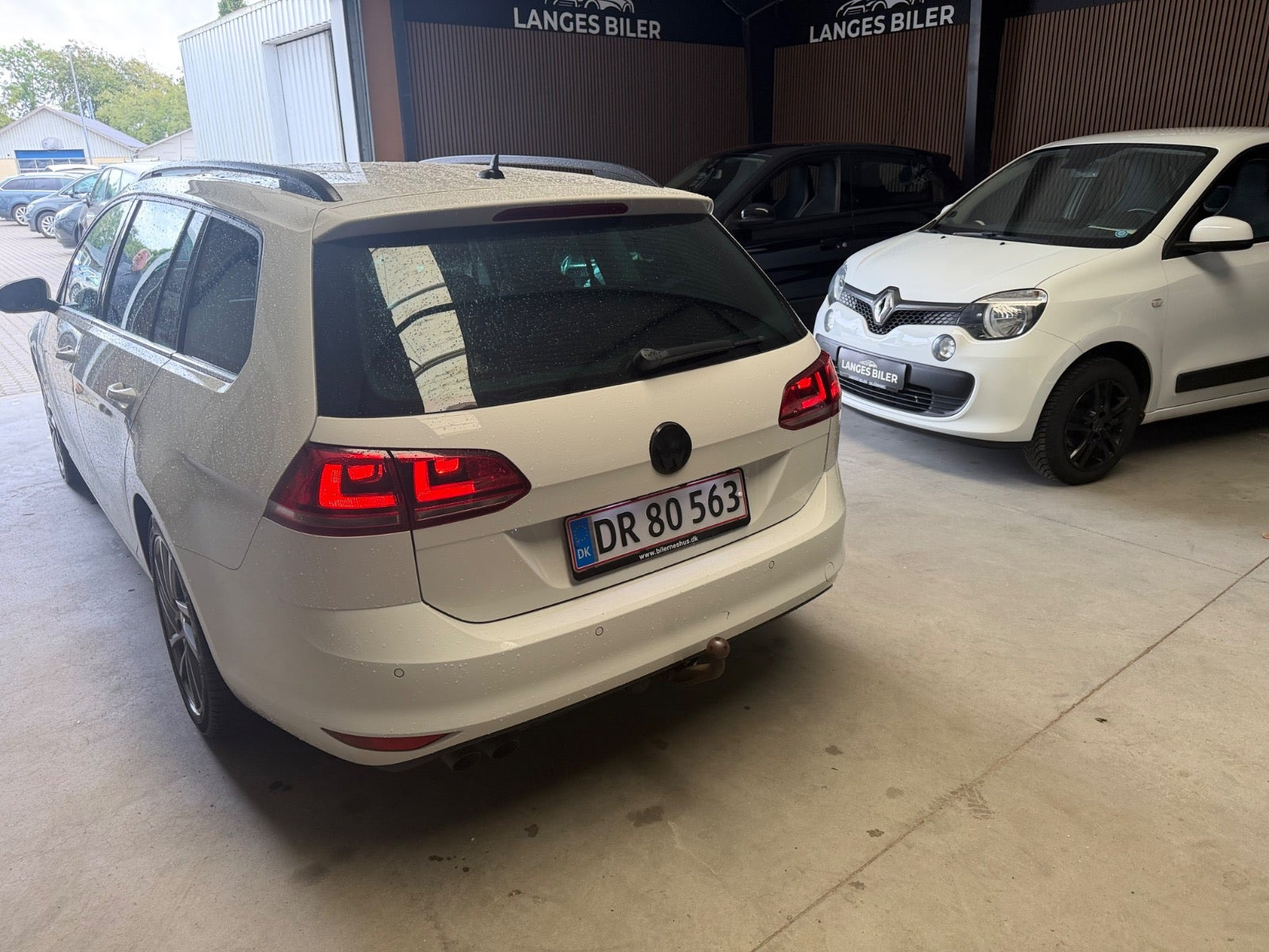 Hvid VW Golf VII fra 2015