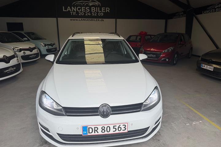 Hvid VW Golf VII fra 2015