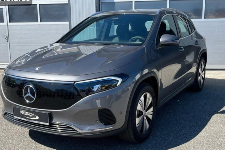Grå Mercedes EQA250+ fra 2025