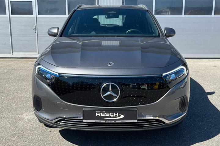 Grå Mercedes EQA250+ fra 2025