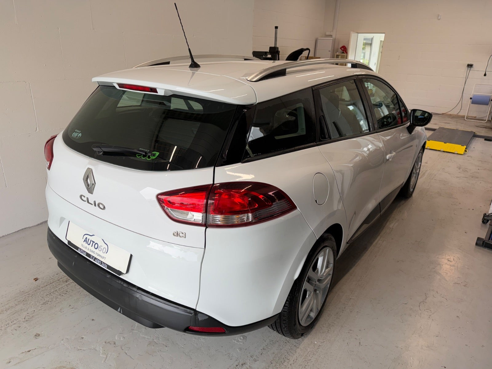 Hvid Renault Clio IV fra 2017