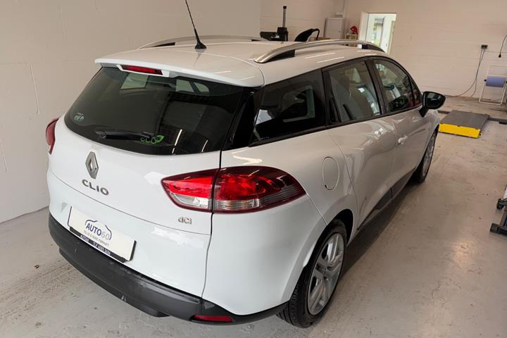 Hvid Renault Clio IV fra 2017