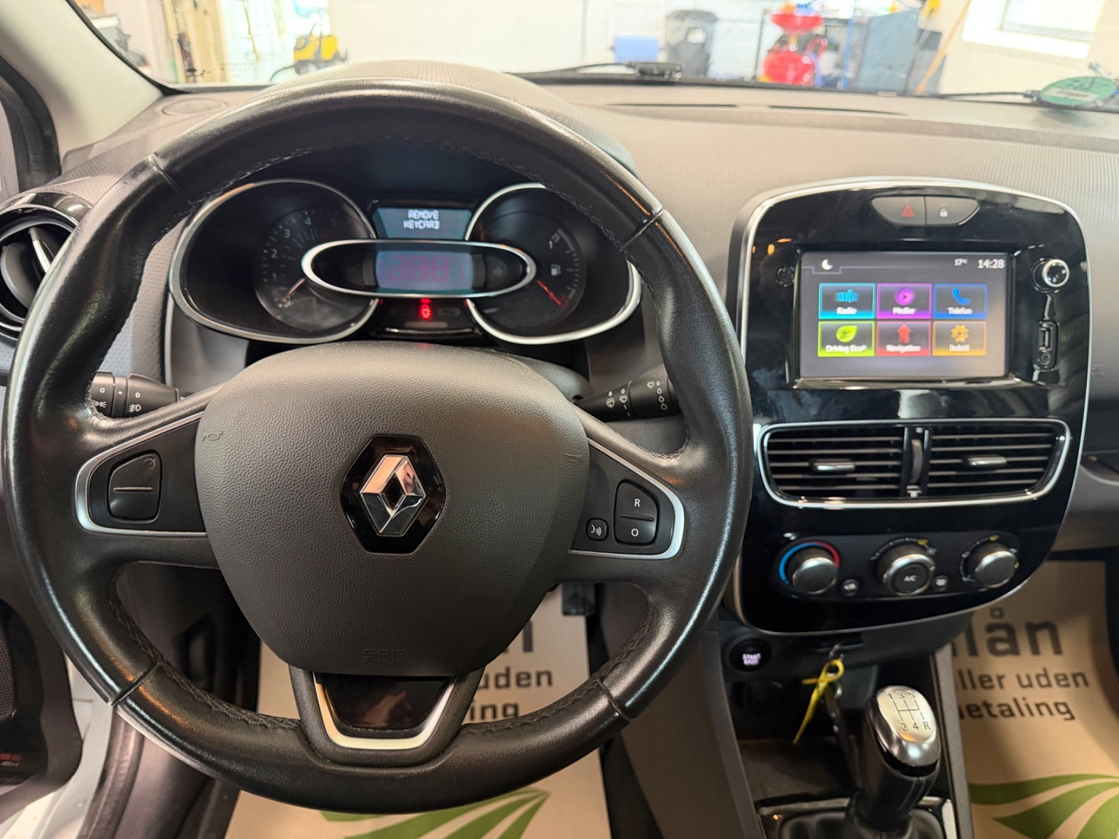 Hvid Renault Clio IV fra 2017