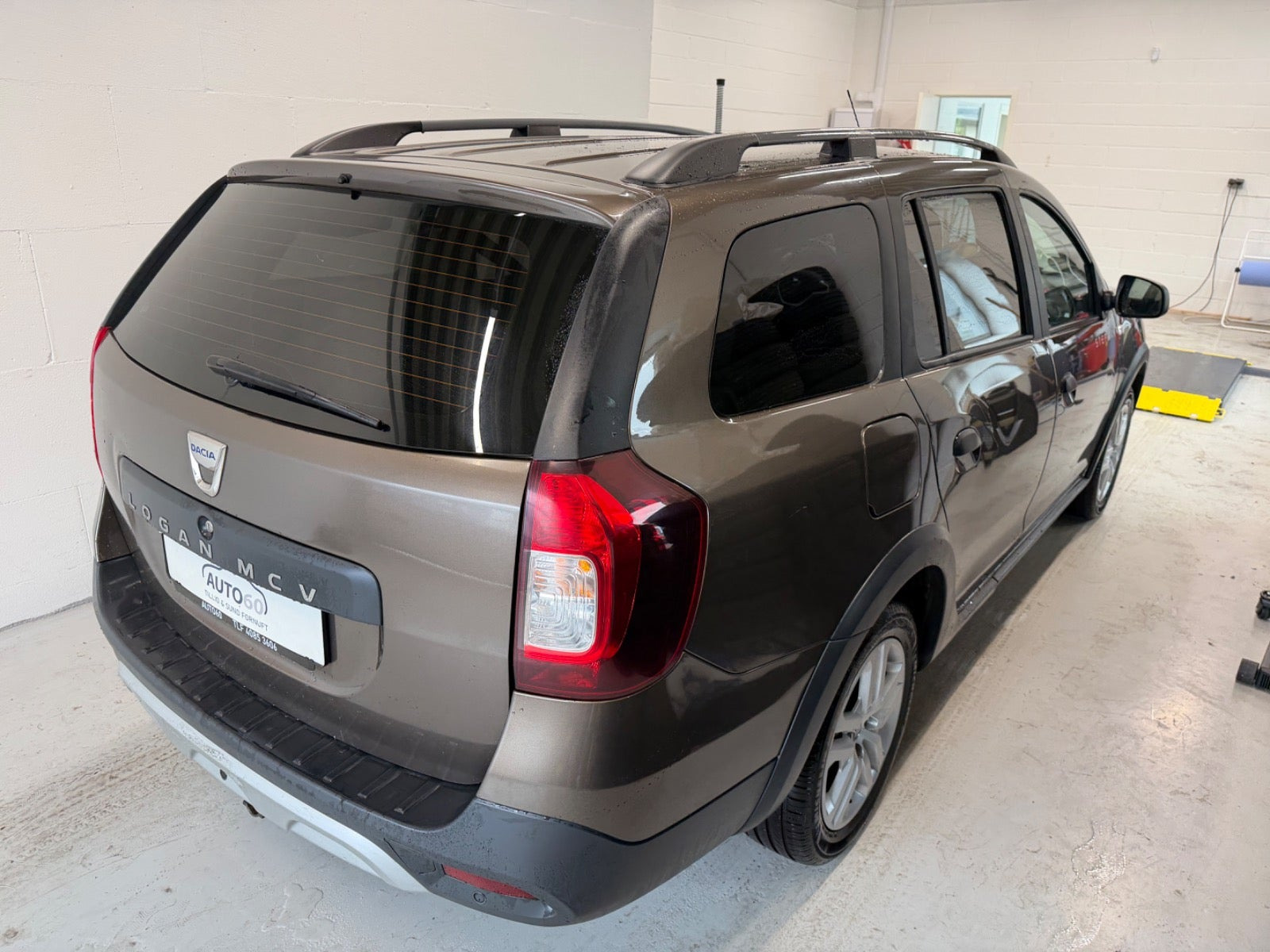 Brun Dacia Logan Stepway fra 2019